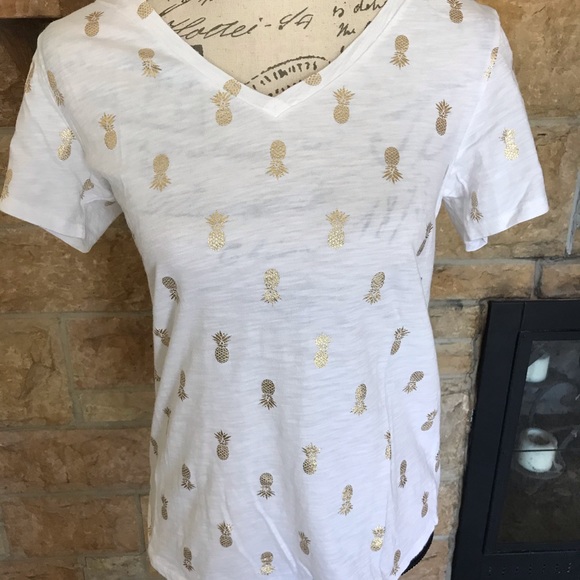 Old Navy Tops - Old Navy White and Gold Pineapple Print Top